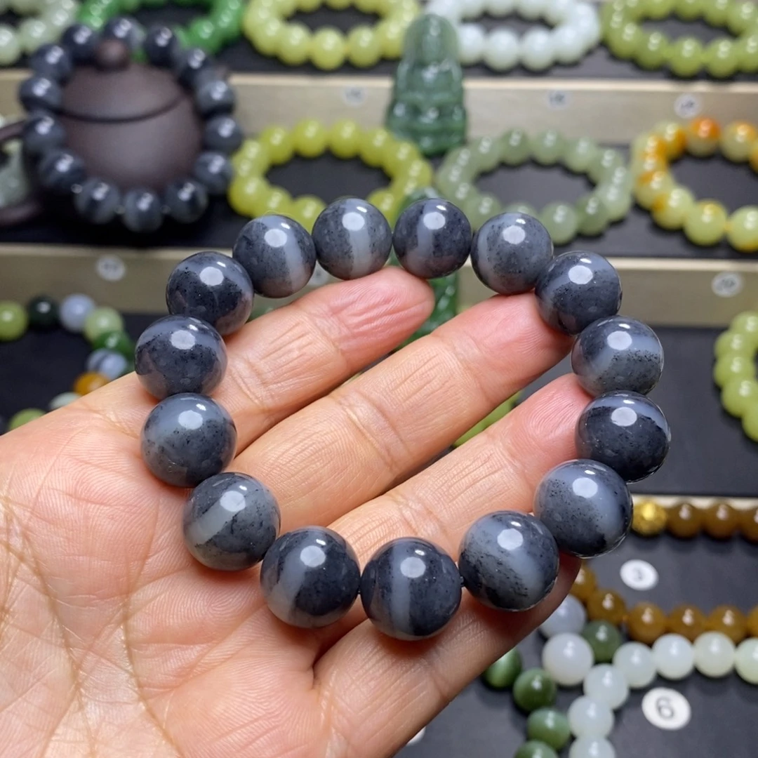 和田玉未镶嵌手串