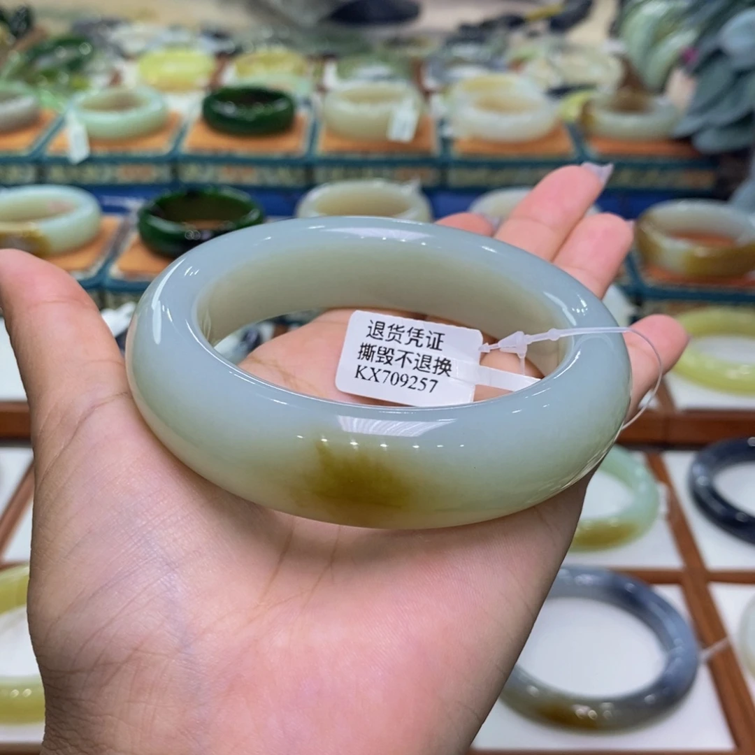 未镶嵌手镯和田玉和田玉且末糖青6263