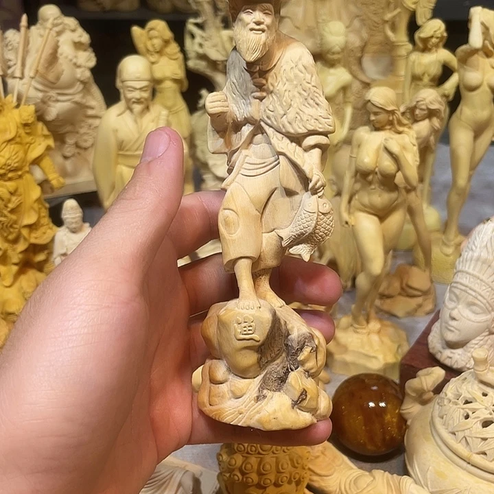 黄杨木小叶瑕疵渔翁