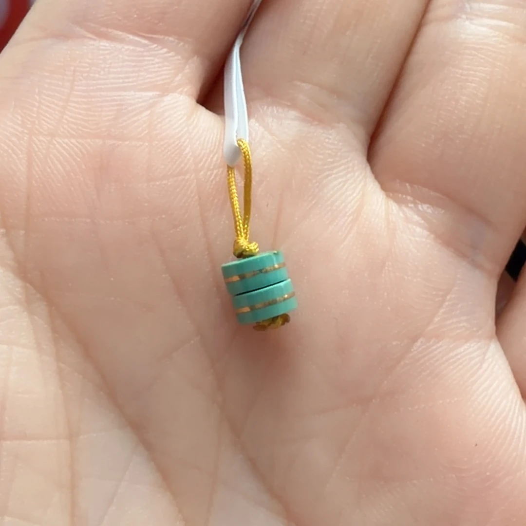 绿松石未镶嵌颈饰