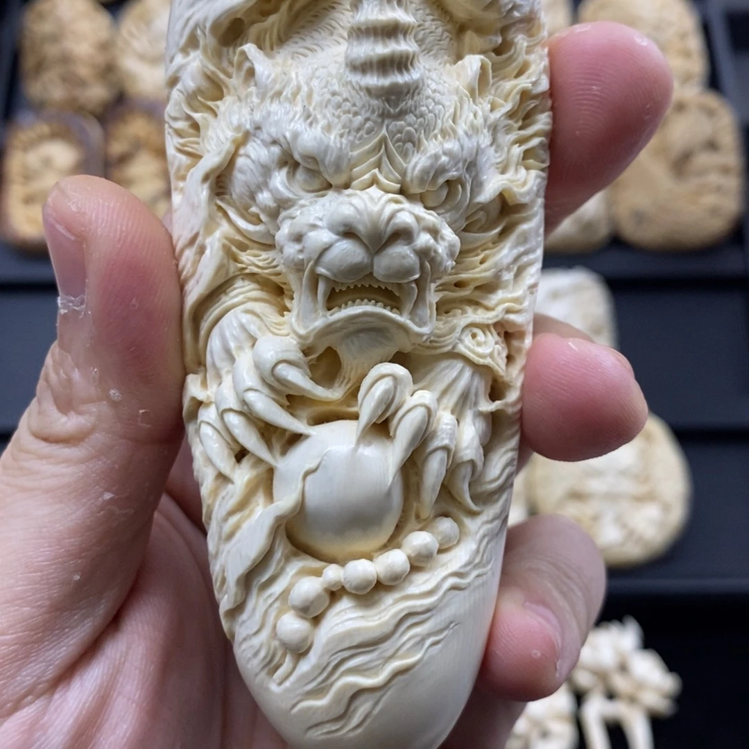 小***跑猛犸象牙把件猛犸牙 狰