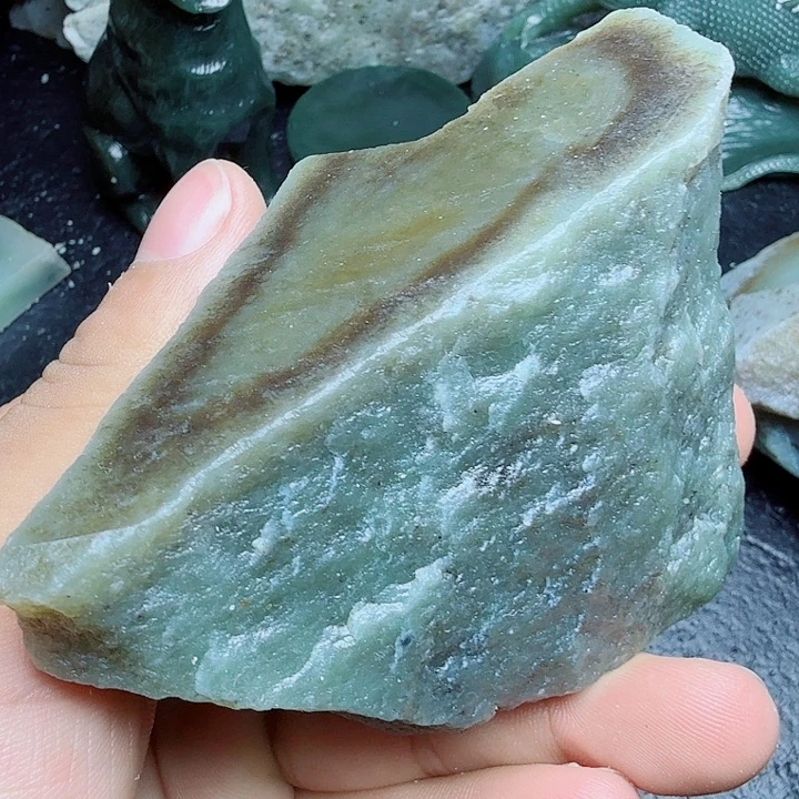 和田玉（糖玉）未镶嵌珠宝奇石