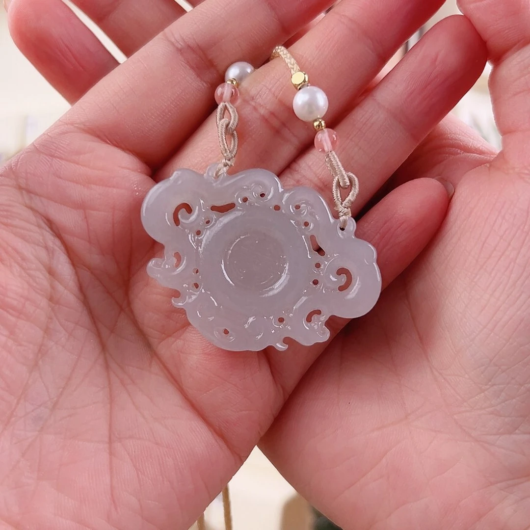 千***罗和田玉未镶嵌颈饰