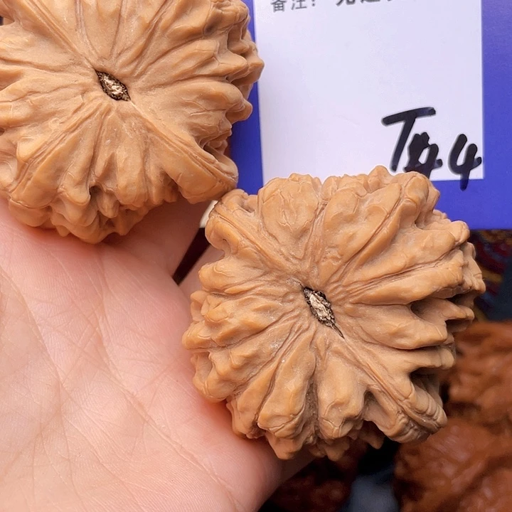 把件文玩核桃雷***子 文玩核桃龙鼎44