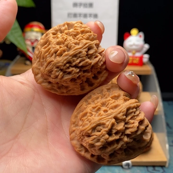 文玩核桃吊坠45-43.5-44.5全品老树最大尺正三角高炮
