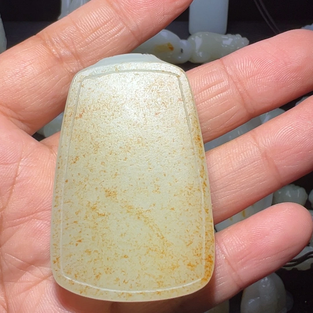 衎***神颈饰未镶嵌和田玉