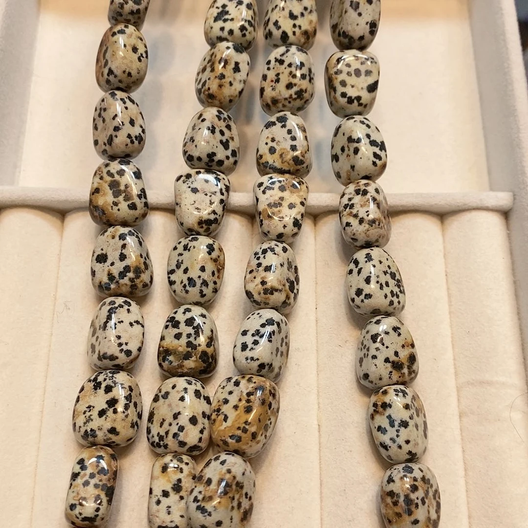 散珠玛瑙/玉髓斑点塔一条