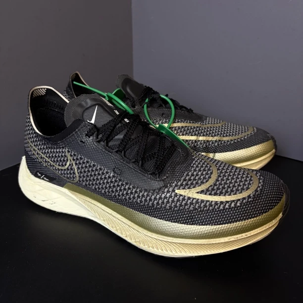 95新 maje 42码 跑鞋 低帮 竞速跑步鞋 男女同款 黑金 原盒