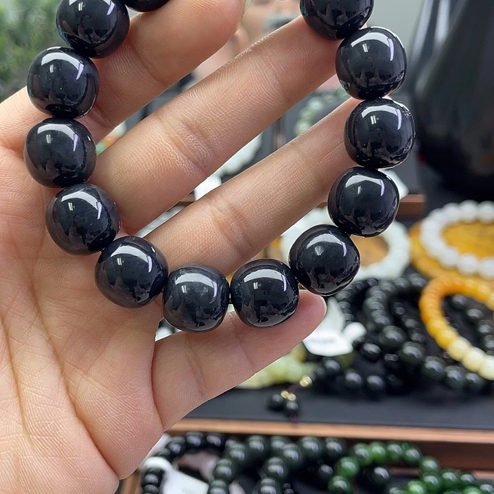 和田玉未镶嵌手串