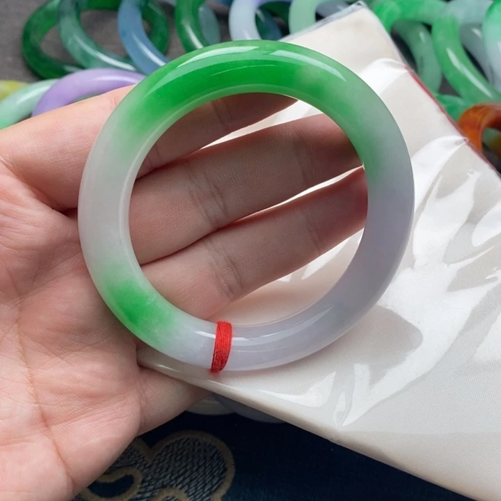 嘟***哥仿水晶非金属高端手镯05