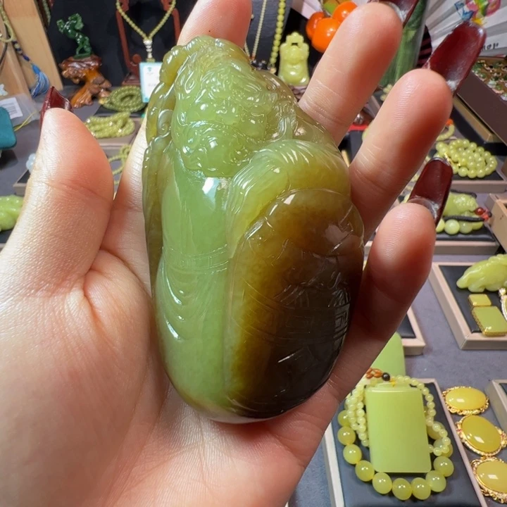 颈饰未镶嵌和田玉（黄玉）