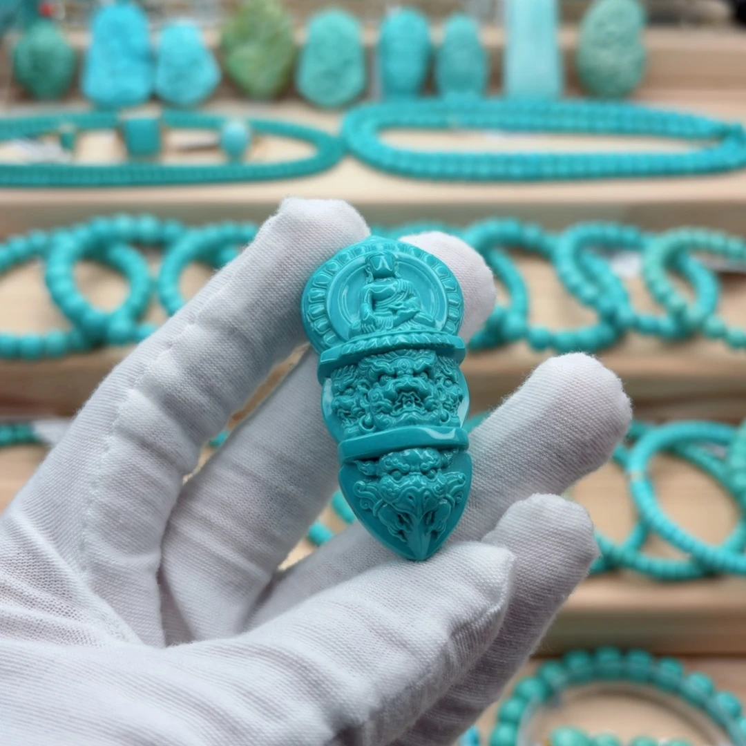 绿松石未镶嵌珠宝奇石