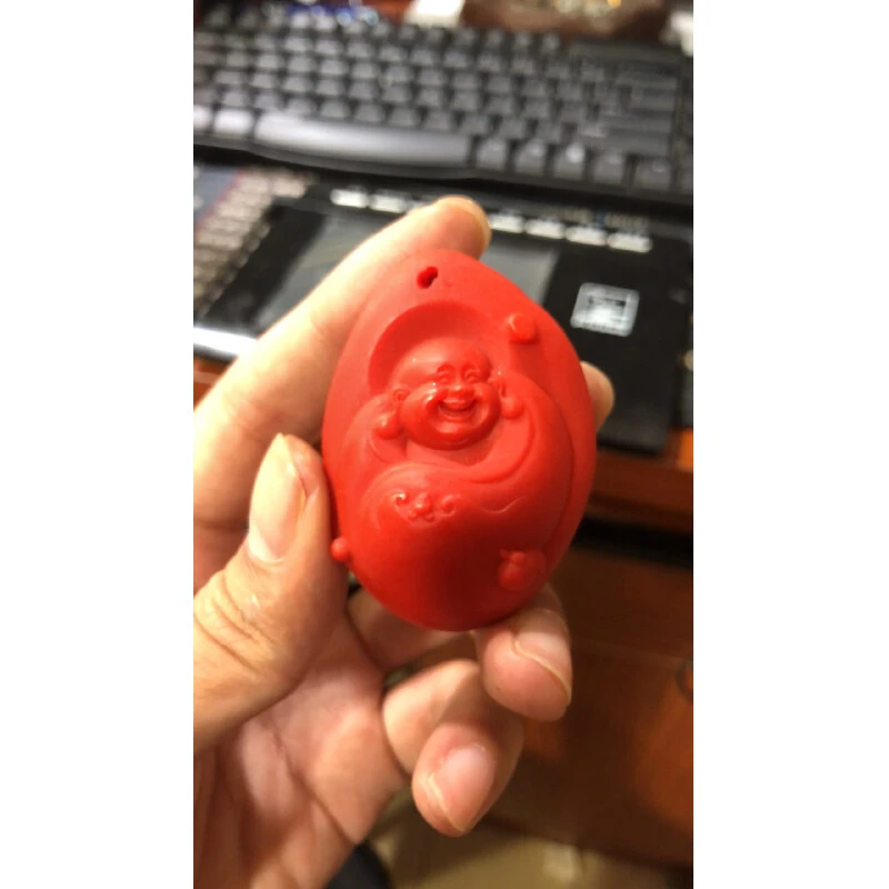 D  413   红佛公牌吊坠
