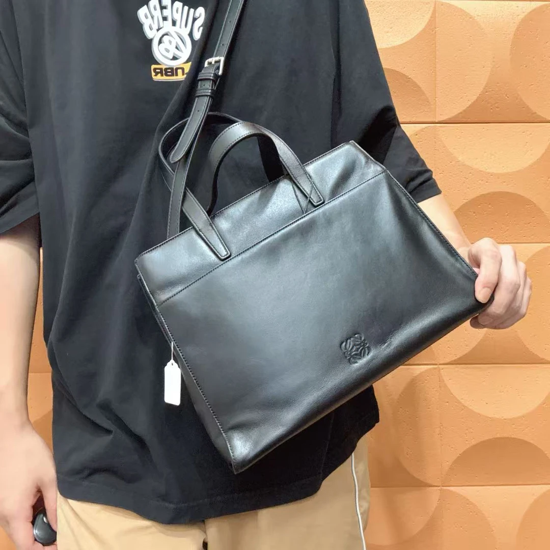 95新 LOEWE/罗意威 【胖】45 0629 黑色手提单肩包