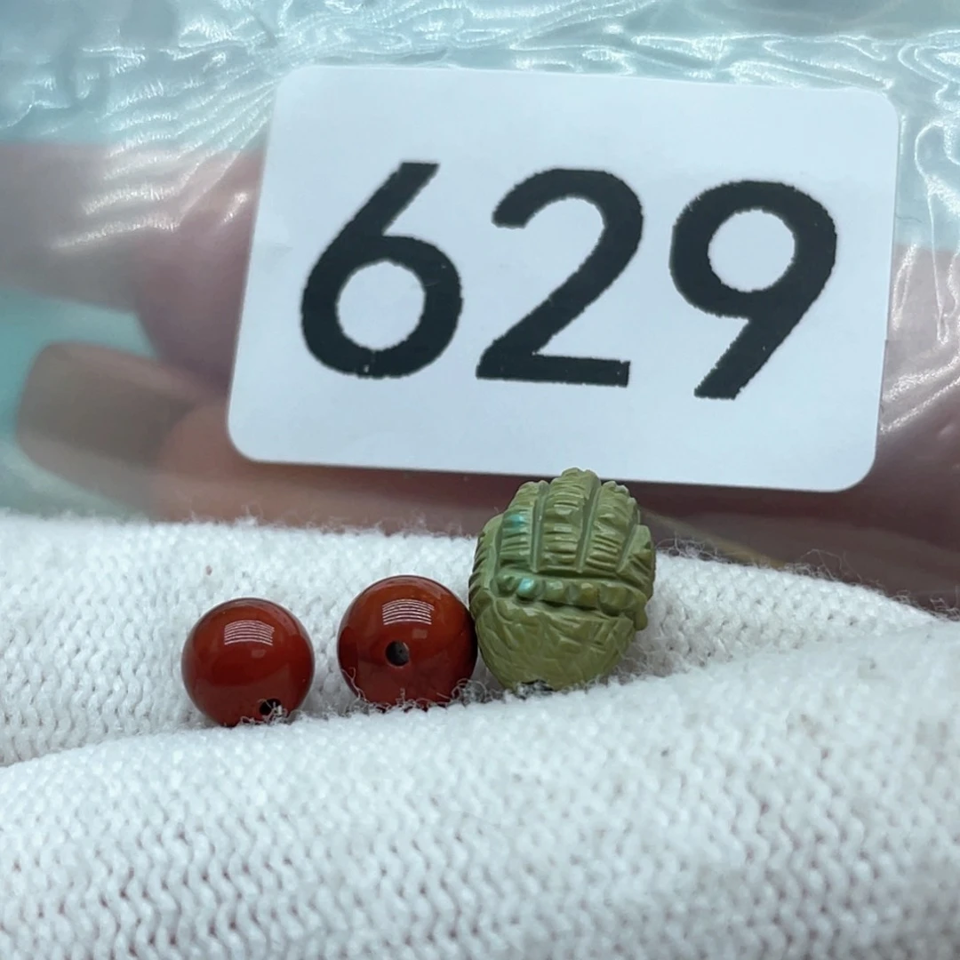 南红玛瑙未镶嵌珠宝奇石