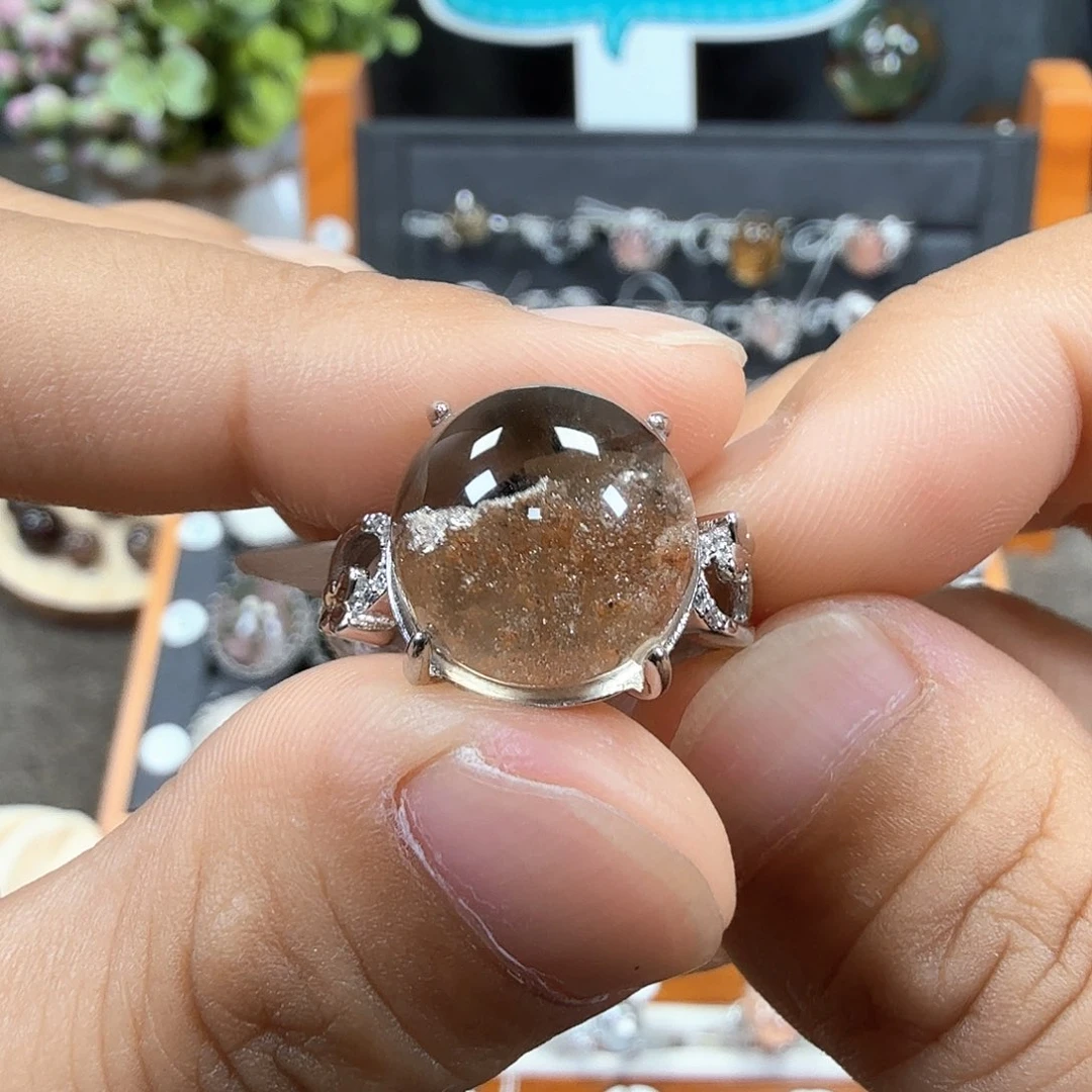 水晶戒指银S925镶嵌向**?S925银镶水晶水晶水晶