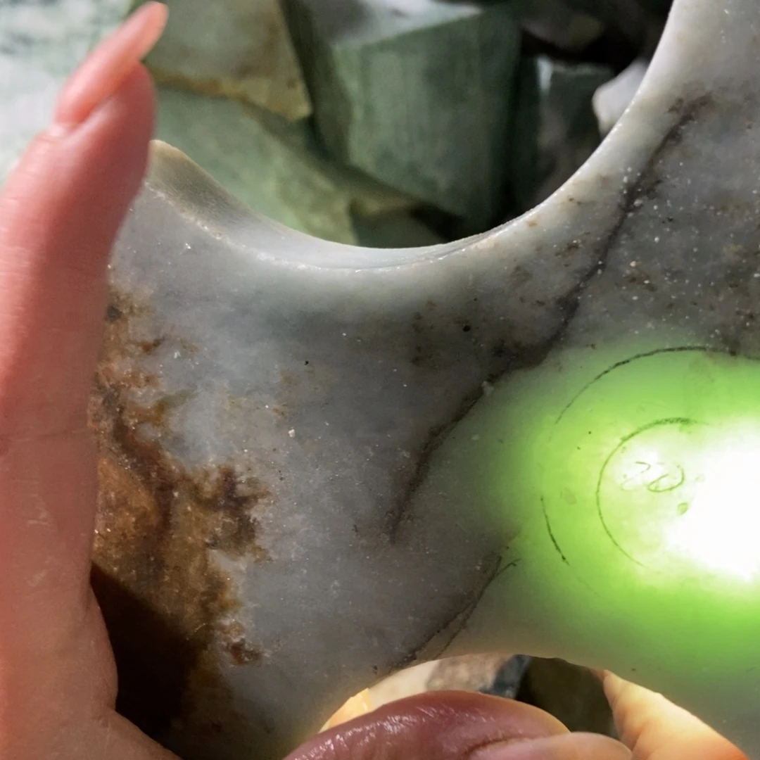 翡翠未镶嵌挂件天然翡翠