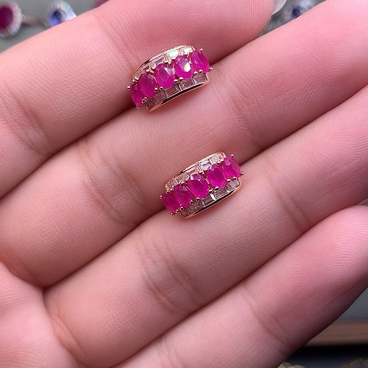 红宝石银S925镶嵌耳饰