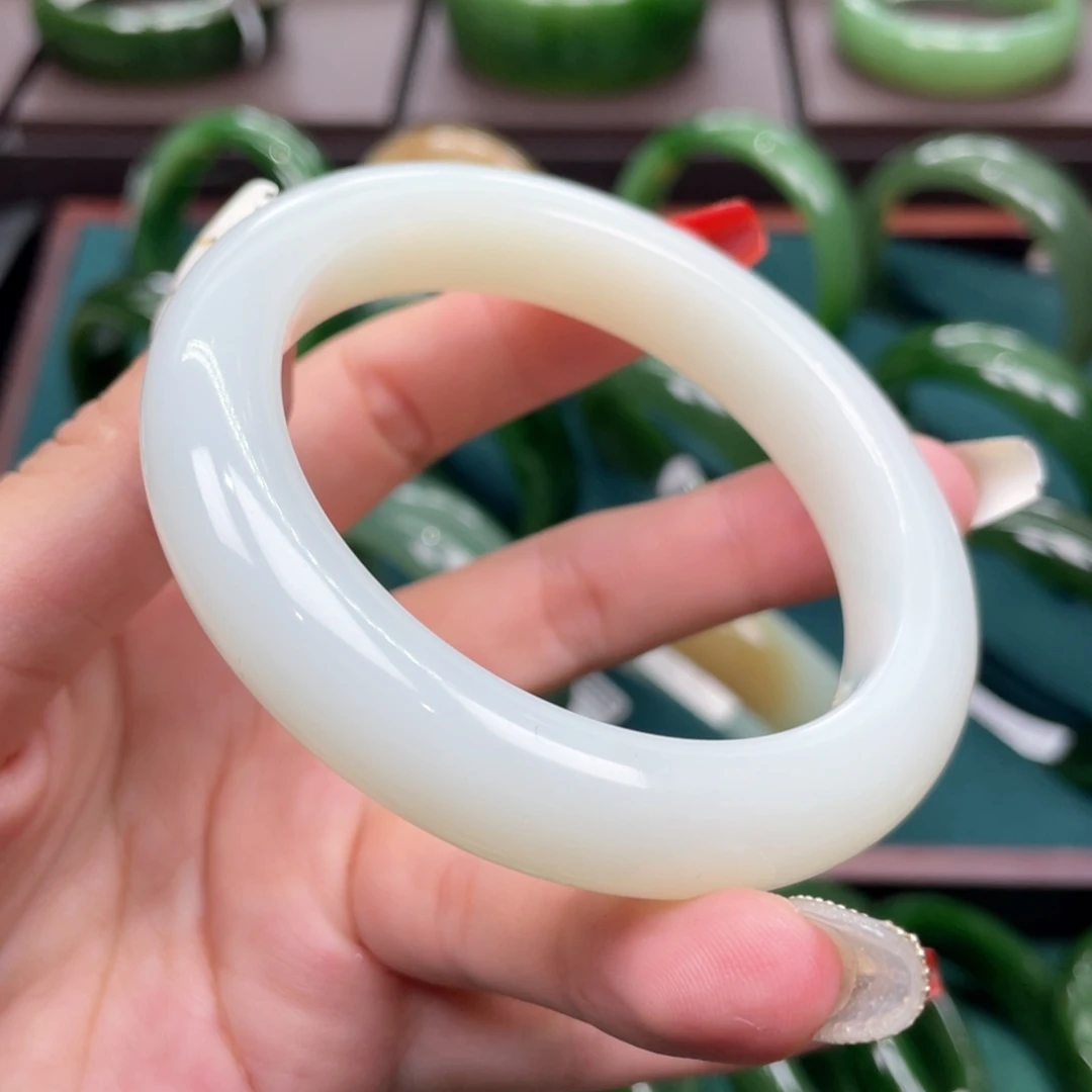 和田玉未镶嵌手镯5758