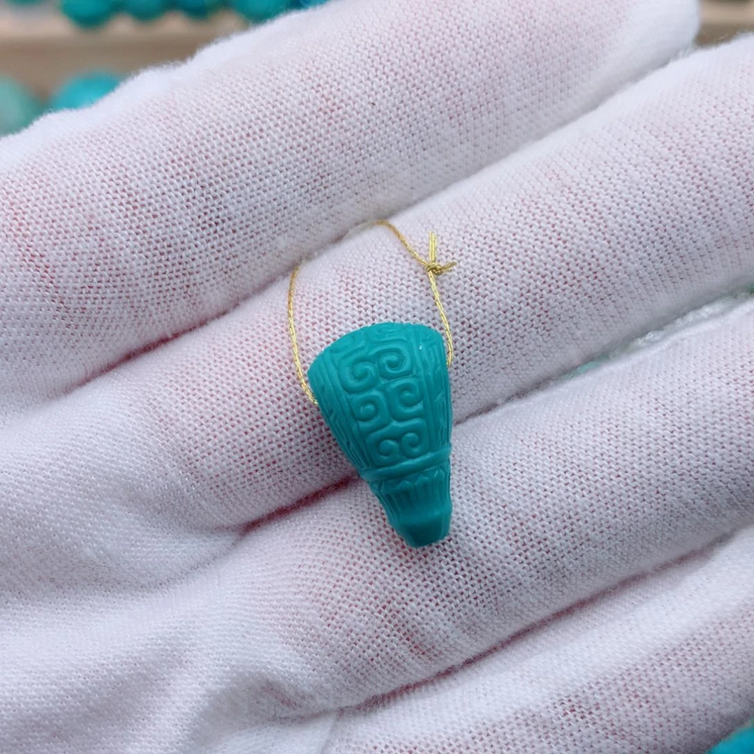 未镶嵌绿松石珠宝奇石