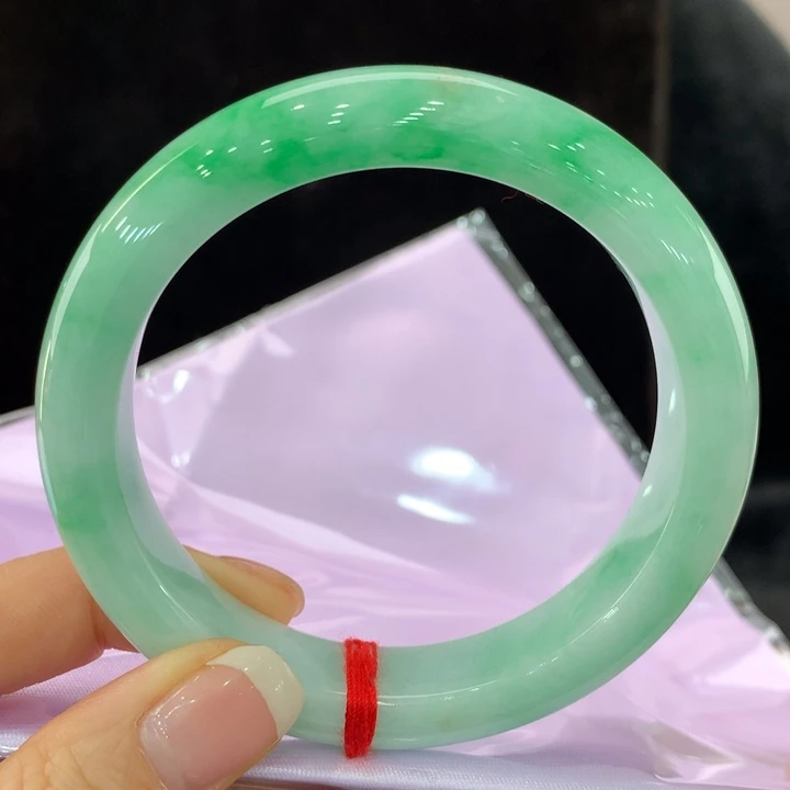 翡翠手镯未镶嵌111-0824