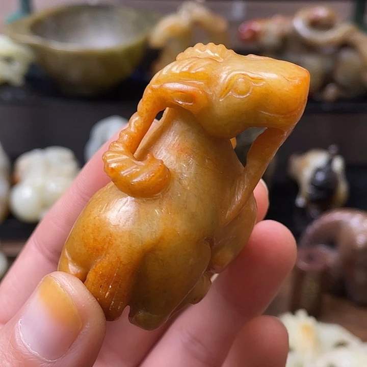 和田玉（糖玉）未镶嵌颈饰