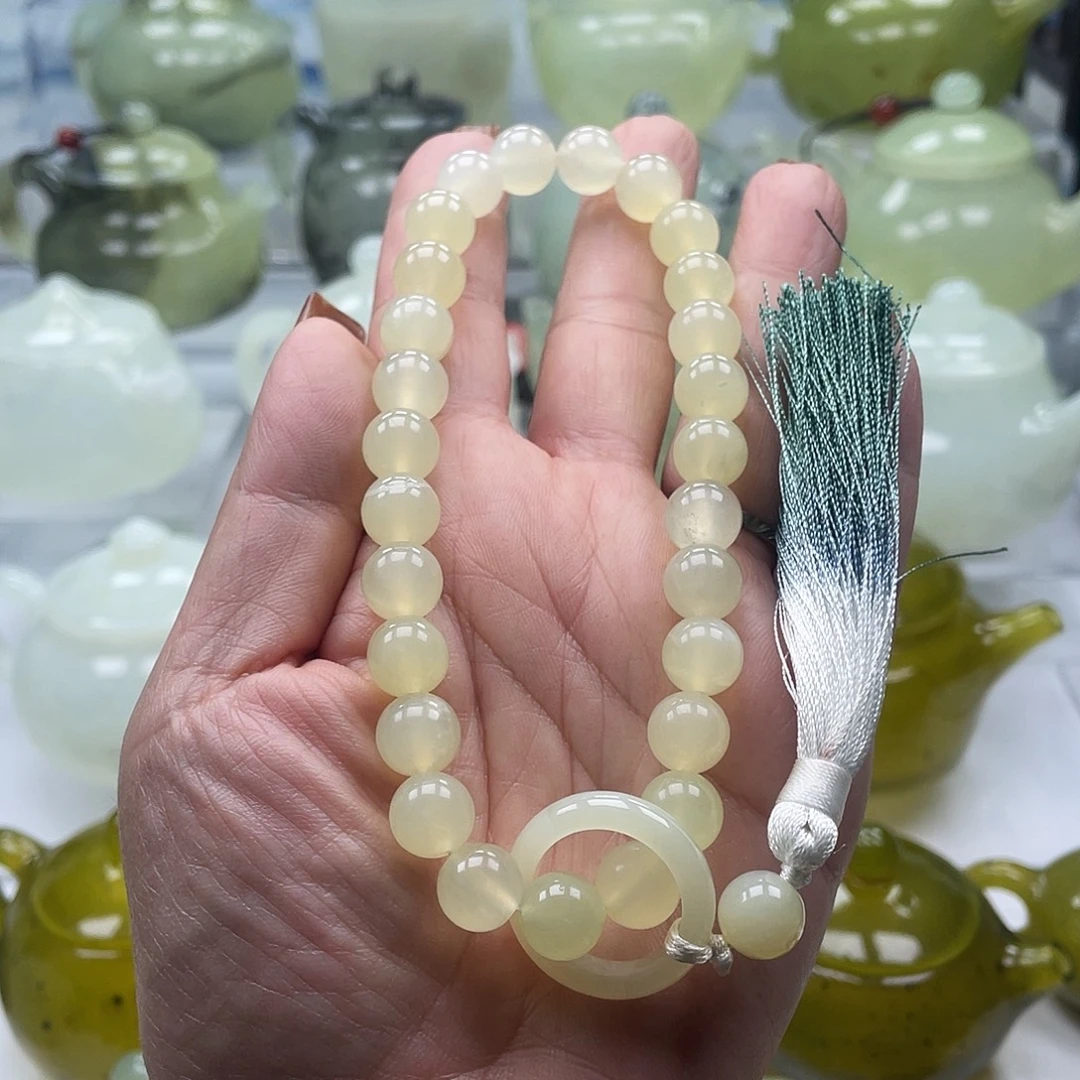 蛇纹石玉未镶嵌手持