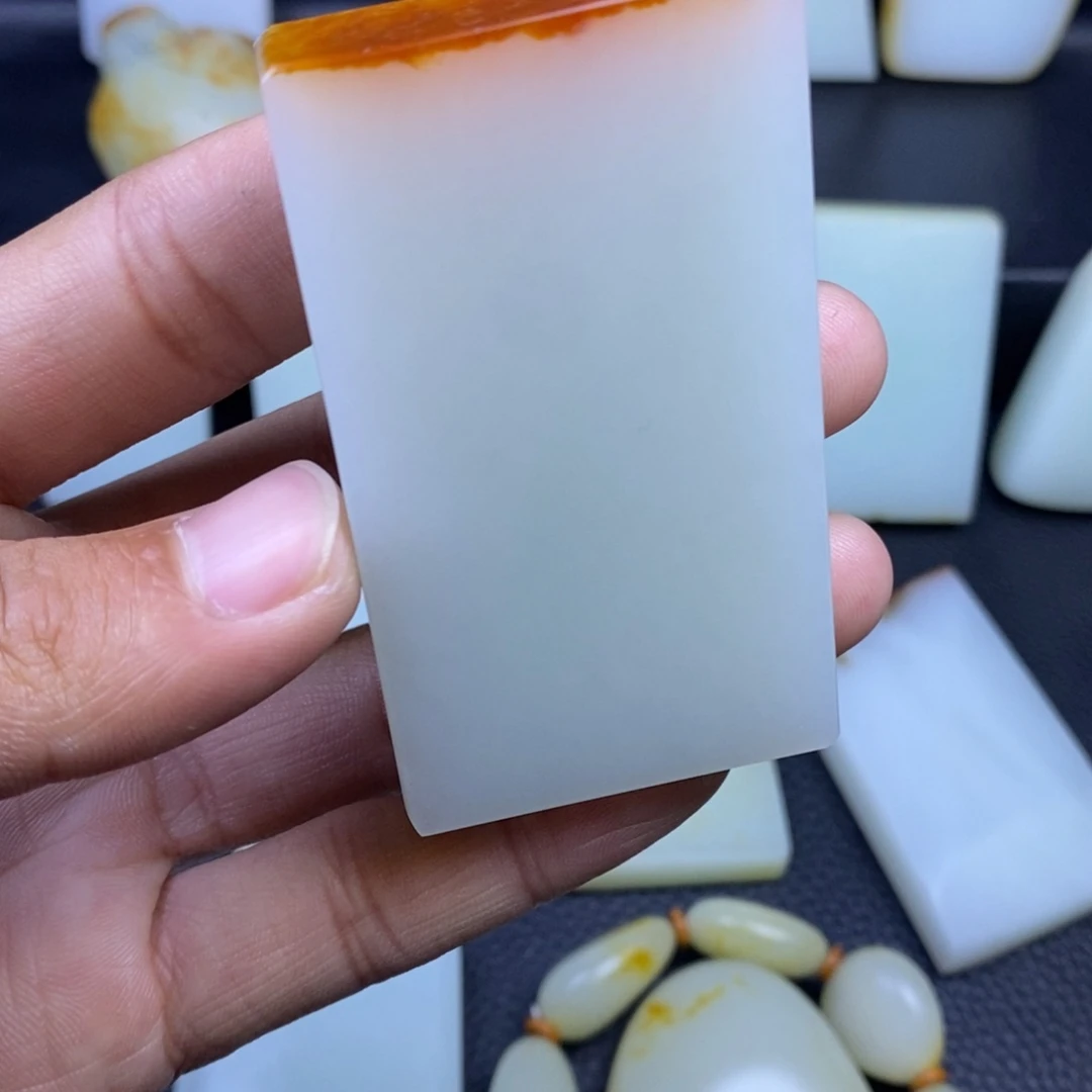 未镶嵌吊坠定制和田玉?****?