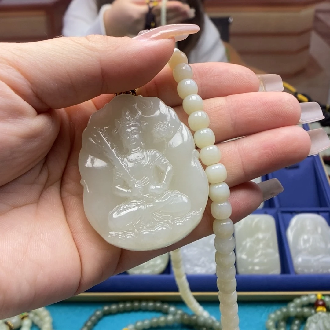 和田玉颈饰未镶嵌x**t