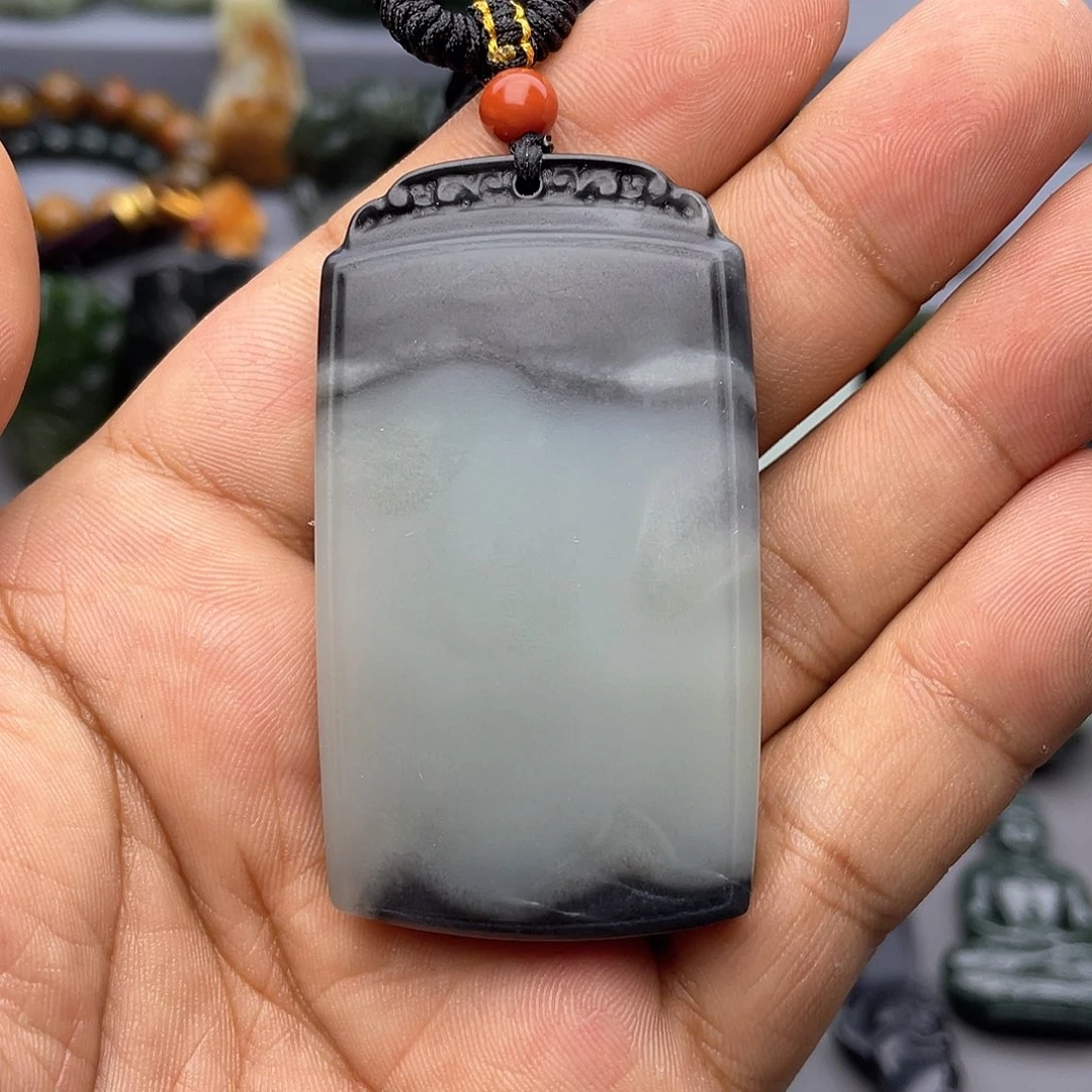 和田玉未镶嵌颈饰今****?