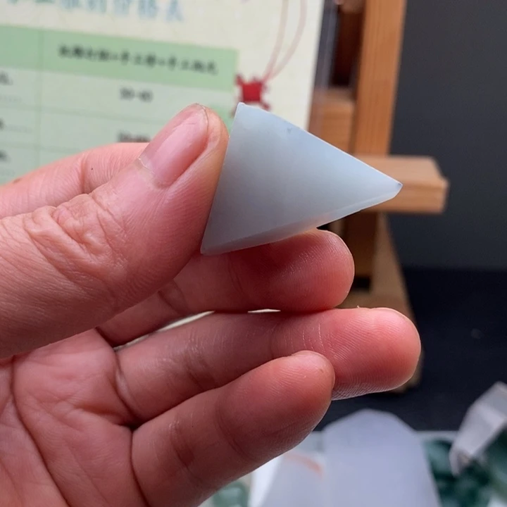 翡翠未镶嵌颈饰缅甸翡翠A货边角