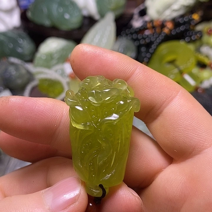 岫玉未镶嵌岫玉颈饰