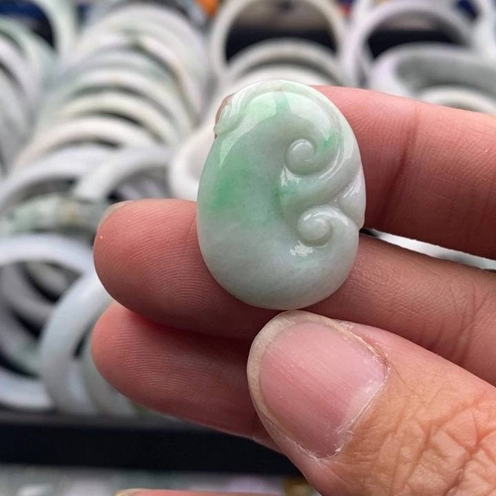 翡翠未镶嵌吊坠(不含链)