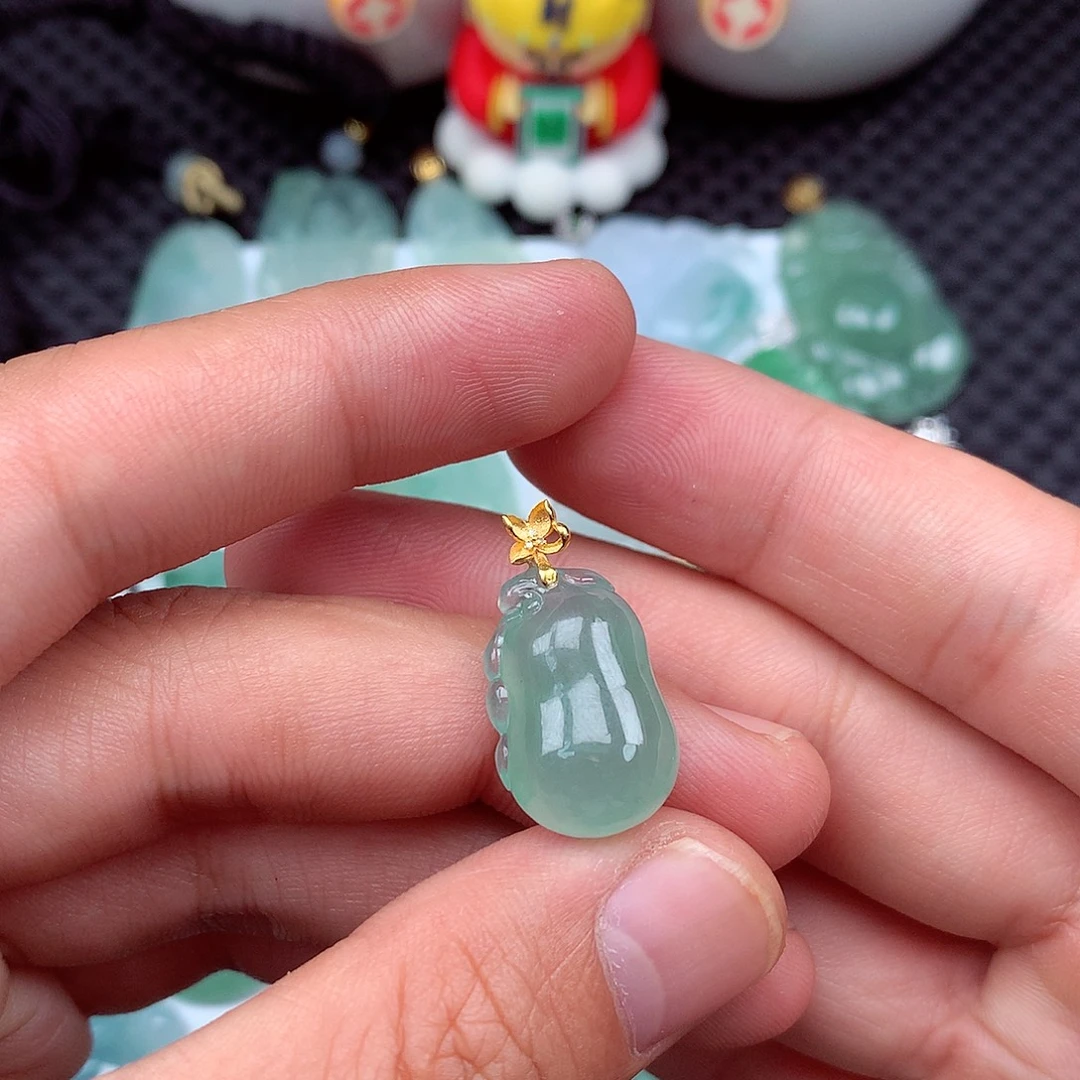 吊坠(不含链)18K金镶嵌翡翠