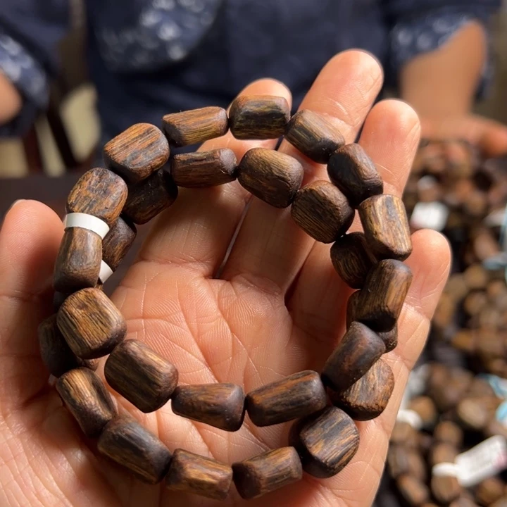 沉香手串白棋8克卡10多样性发1条