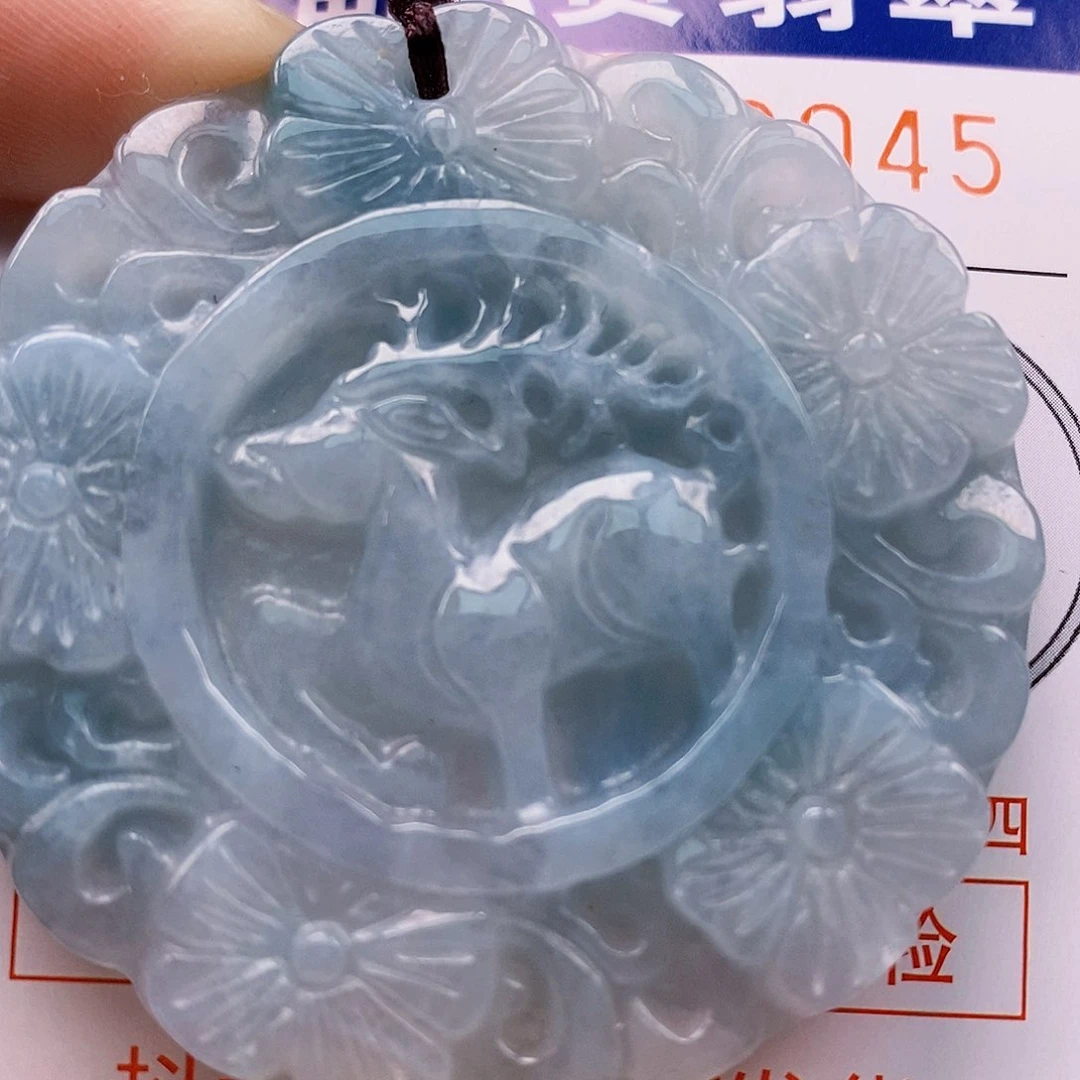 吊坠(不含链)未镶嵌翡翠