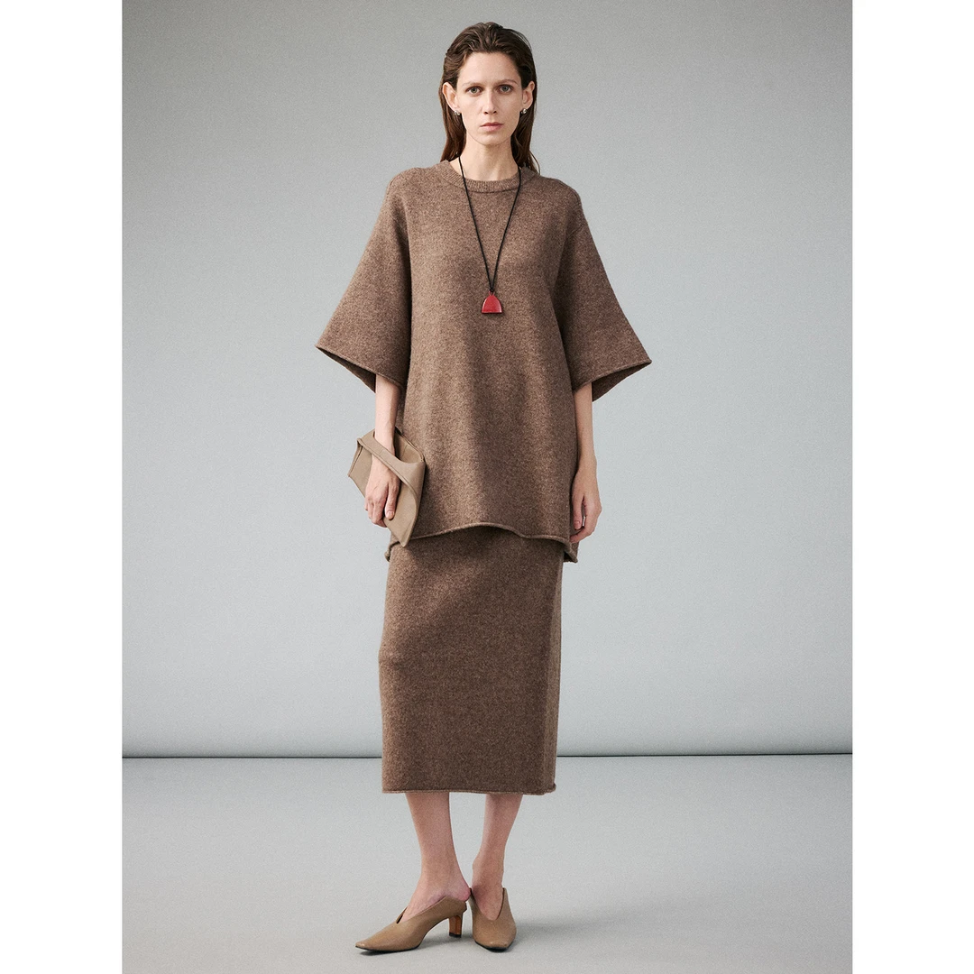 MARIUS“拿铁套“经典箱型廓版针织圆领宽松中长款短袖T恤半裙