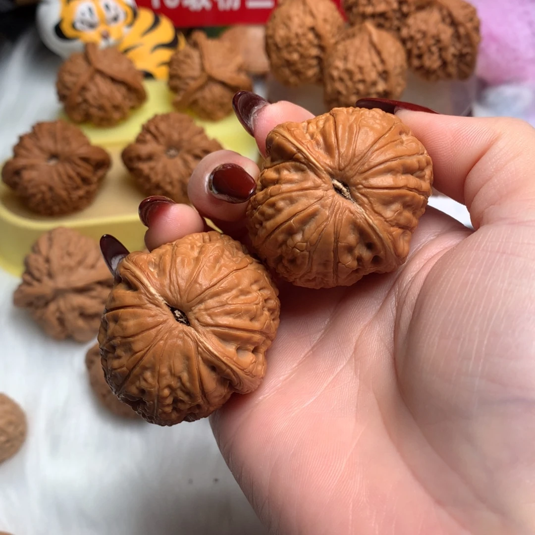 北***子文玩核桃把件42平谷元宝