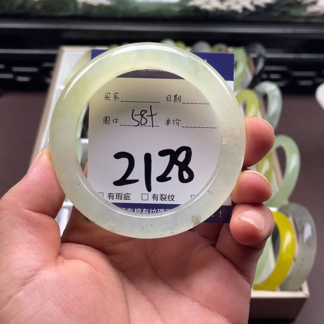 未镶嵌岫玉手镯手镯