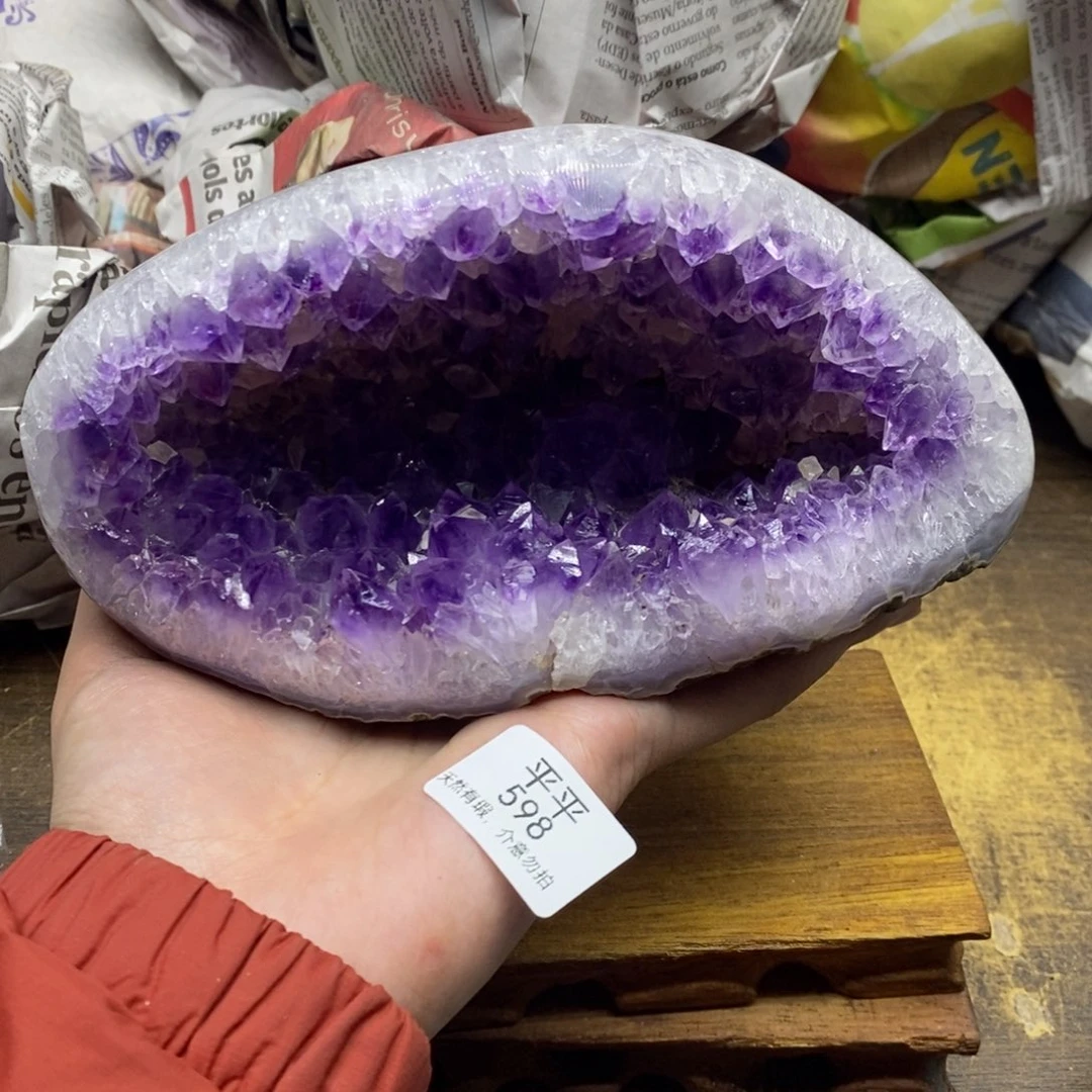 紫晶乌拉圭未镶嵌