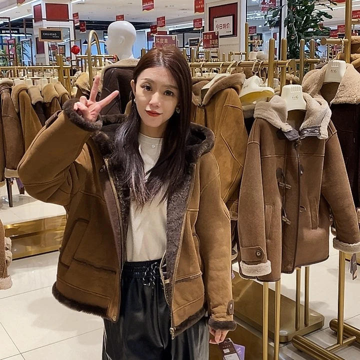 初晓女装品牌服饰