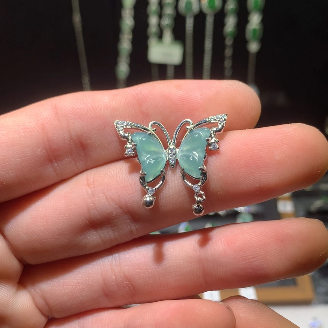 翡翠未镶嵌吊坠(赠链)吊坠