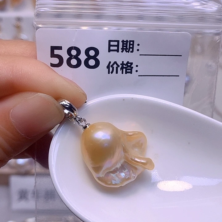 淡水珍珠未镶嵌颈饰