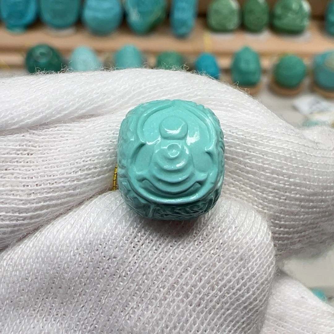 绿松石配饰未镶嵌