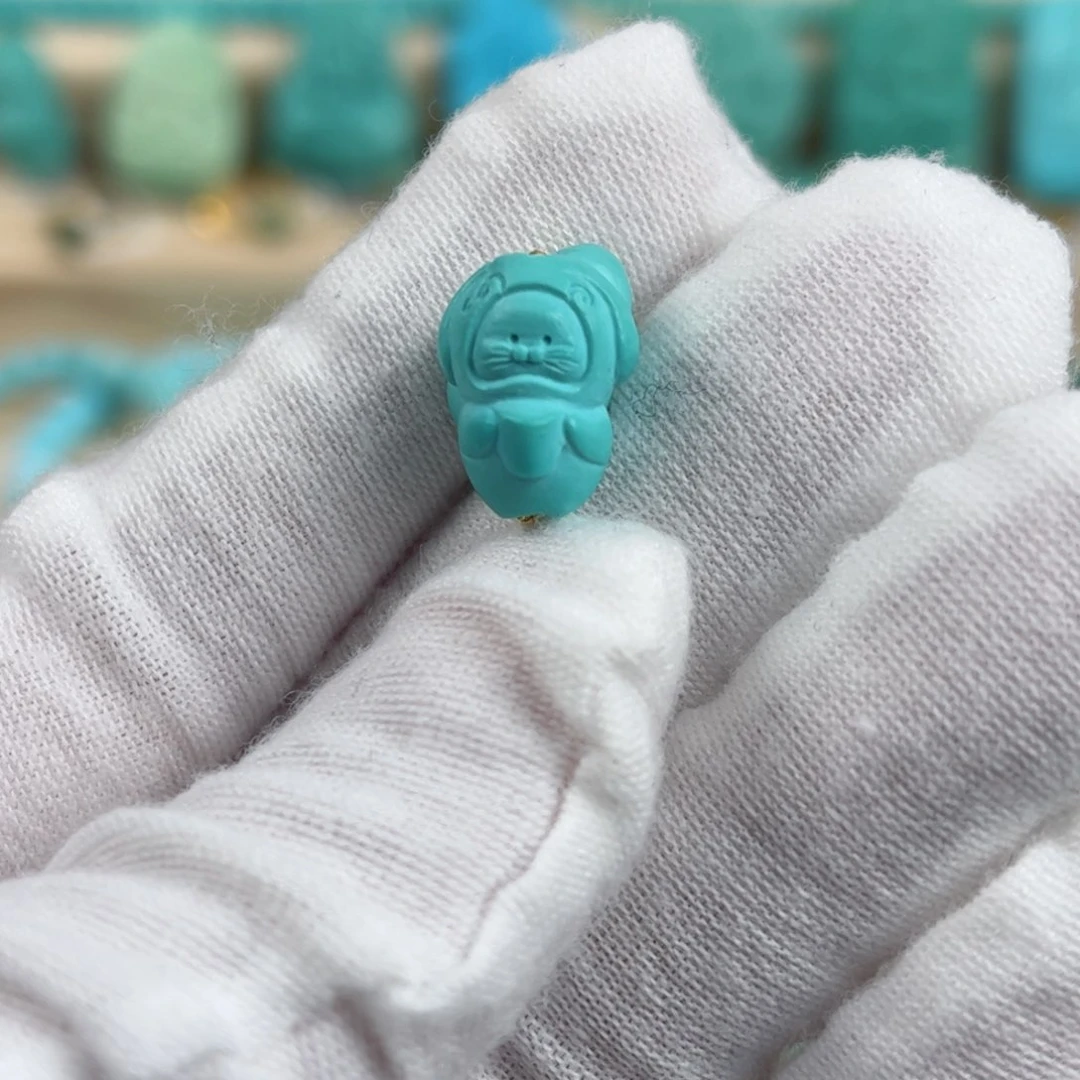 未镶嵌绿松石小猫