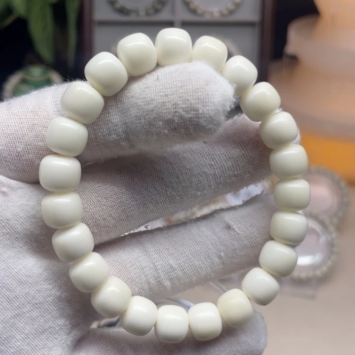 手串星月菩提白玉