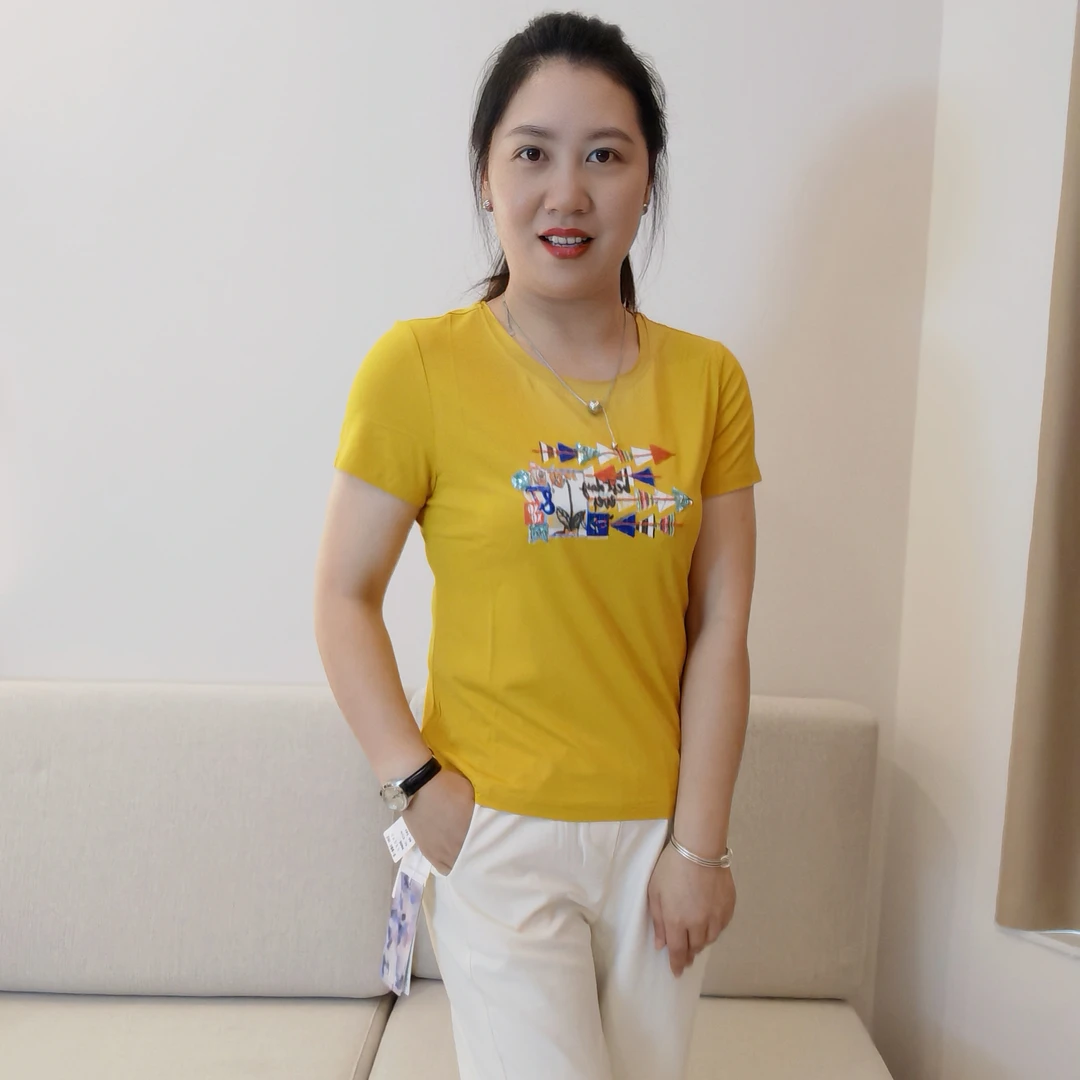 新款时尚洋气百搭圆领绣花T恤9076