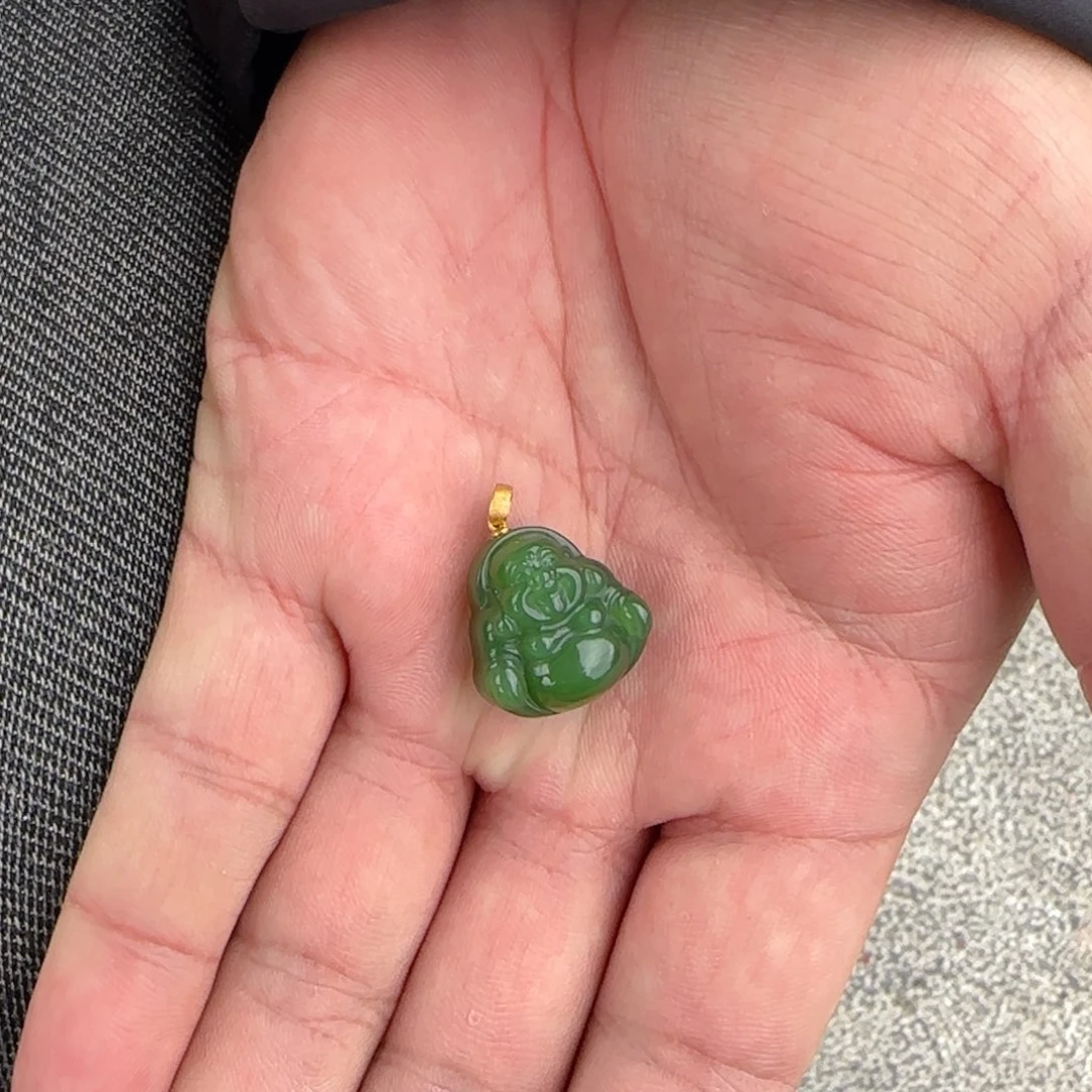 颈饰未镶嵌和田玉俄碧纯净版粉绿