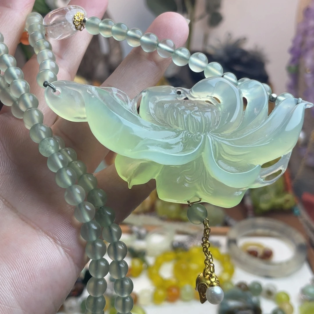 蛇纹石玉未镶嵌吊坠