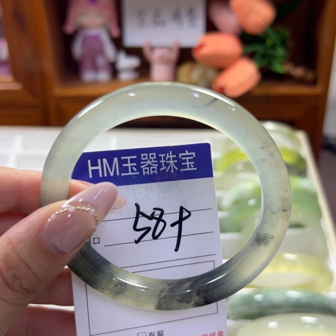 蛇纹石玉未镶嵌手镯151